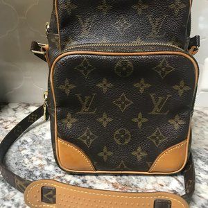 LOUIS VUITTON AMAZON CROSS BODY SHOULDER BAG AR0039 MONOGRAM M45236
